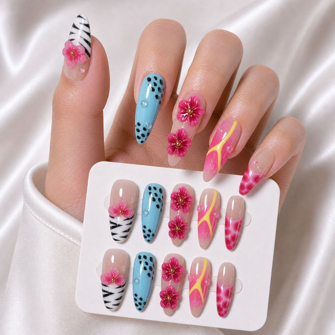 Künstlerisches Floral Nail Art Set Karnz