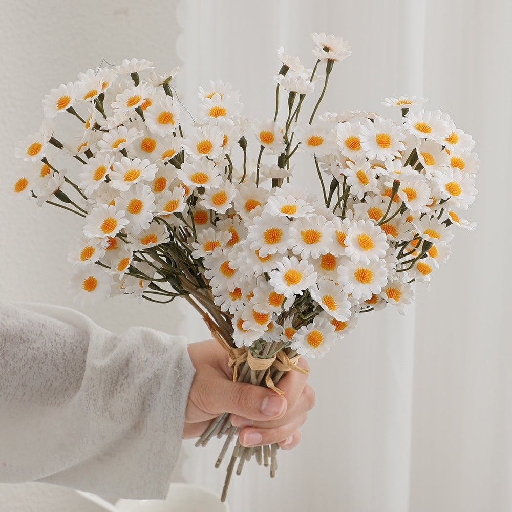 Dekorative Kunstblumenarrangement Karnz