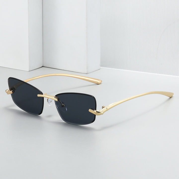 Luxuriöse Sonnenbrille mit weitem Rand Karnz