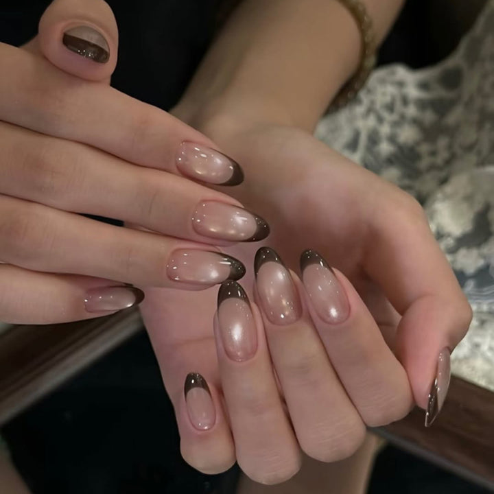 Elegante Acryl-Nägel mit modernem Ombre-Design Karnz