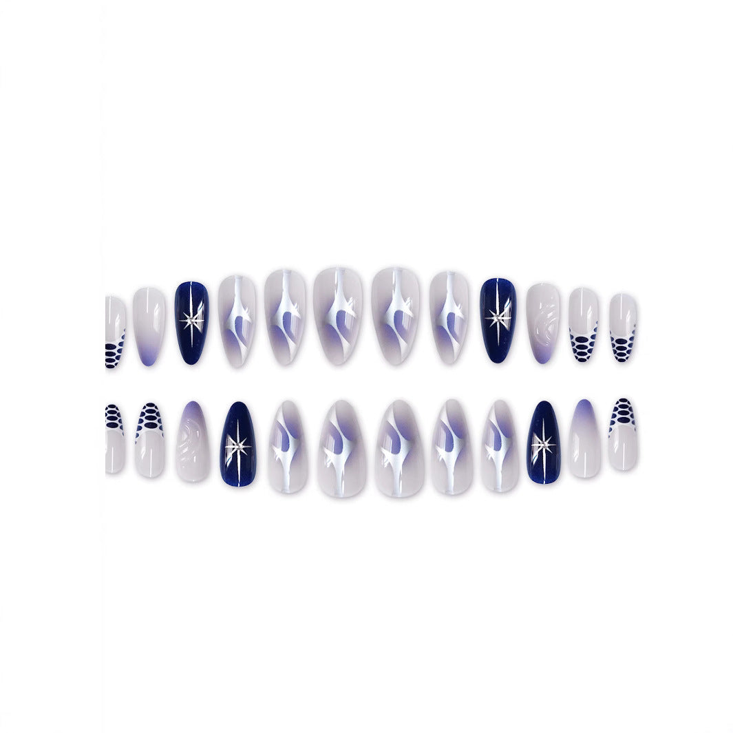 Elegantes Stiletto Press-On Nagelset Karnz