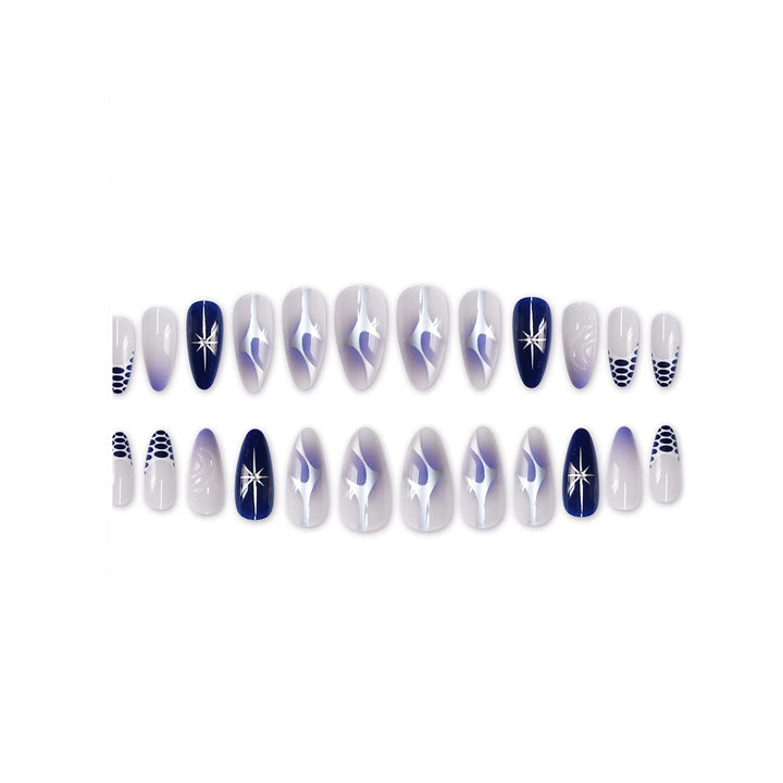 Elegantes Stiletto Press-On Nagelset Karnz