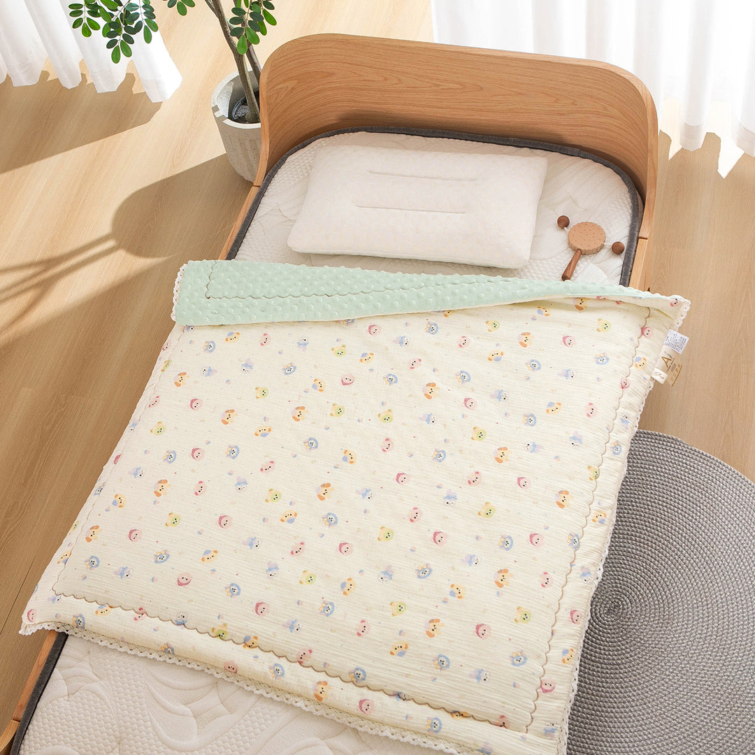 Damen Tagesdecke mit hochwertigem floralem Design Karnz