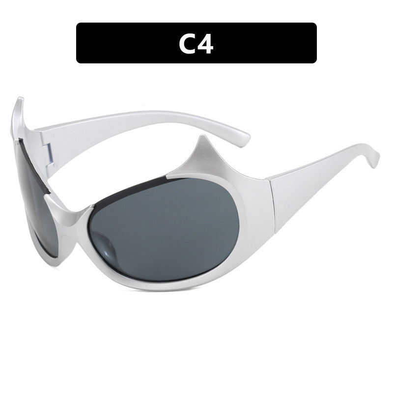Damen futuristische Sonnenbrille mit stylischem Design und schützendem UV-Filter Karnz
