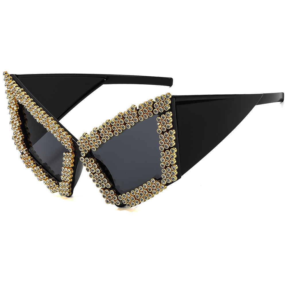 Damen Sonnenbrille im extravaganten Design mit luxuriösem Strassbesatz Karnz