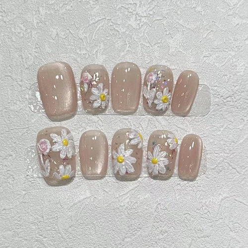 Blumeninspiriertes Press-On Nagelkunstset Karnz
