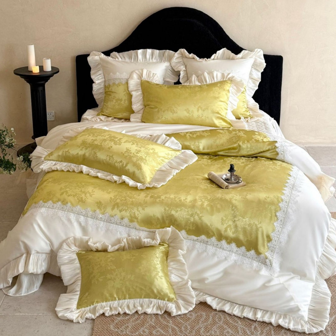 Luxuriöses Satin-Bettwäsche-Set mit Rüschen, Jacquard-Motiv und Spitzenbordüre