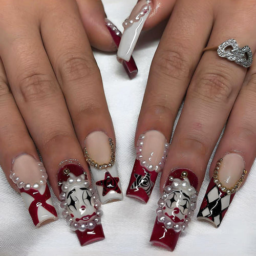 Kunstnagelset mit kreativen Horror-Mustern und glamourösen 3D-Verzierungen Karnz