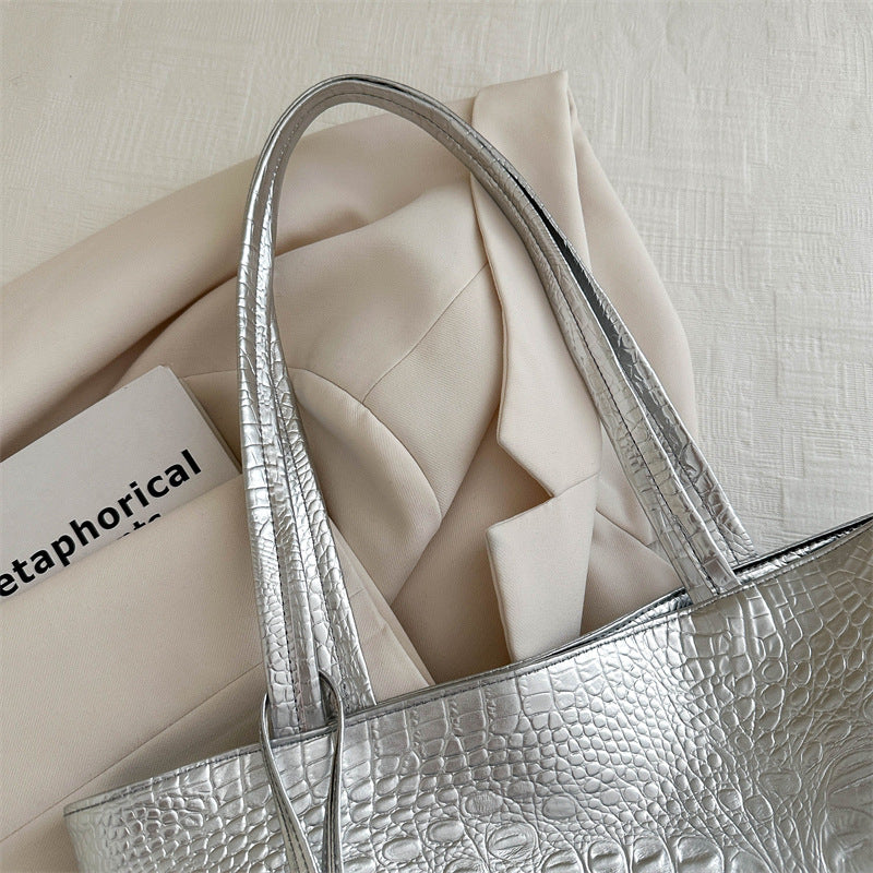 Texturierte Kunstleder-Tasche
