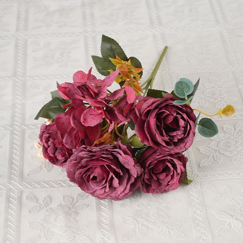 Lush Realistische Blumenstrauß Arrangement