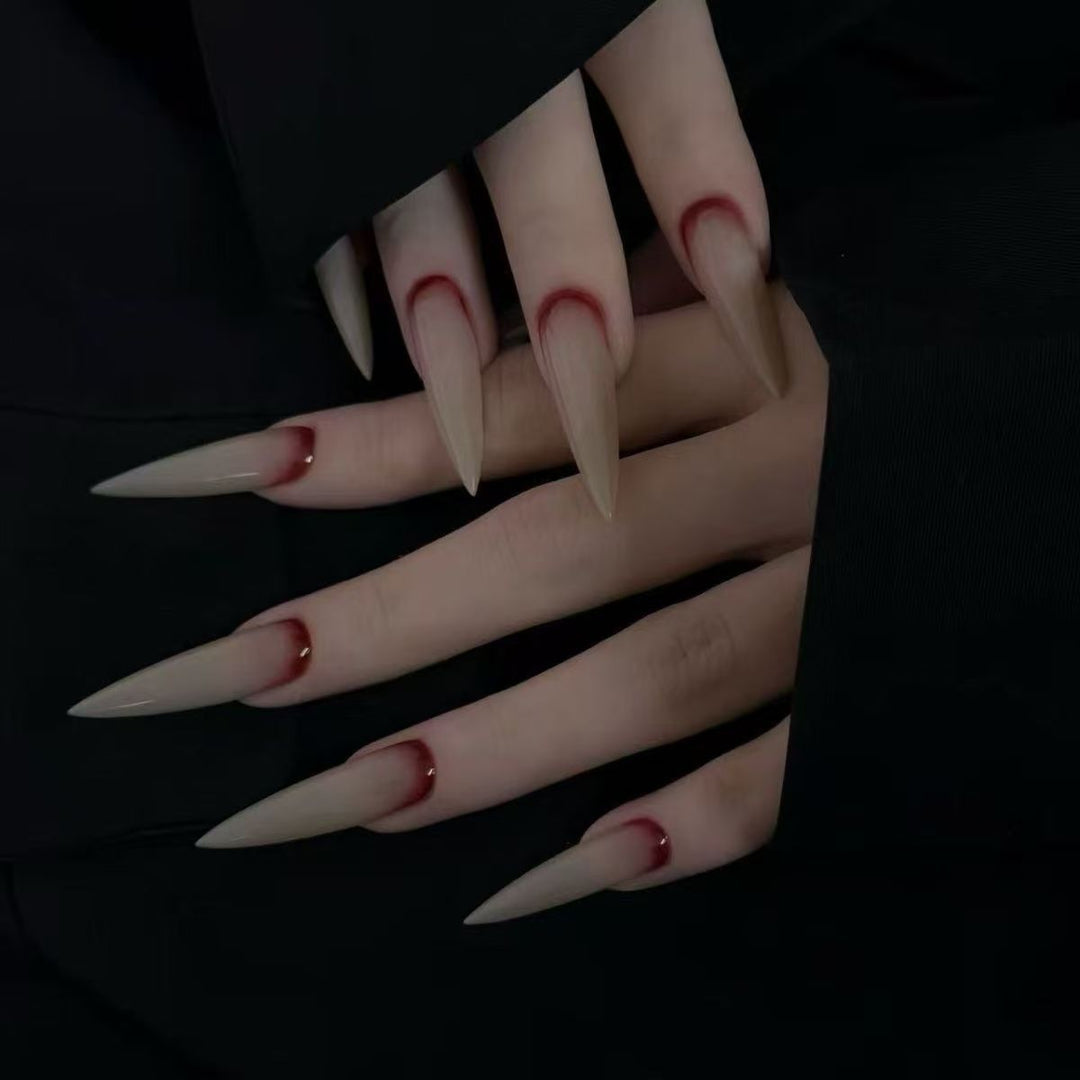 Künstlerische Lange Stiletto-Nagelverzierungen Karnz