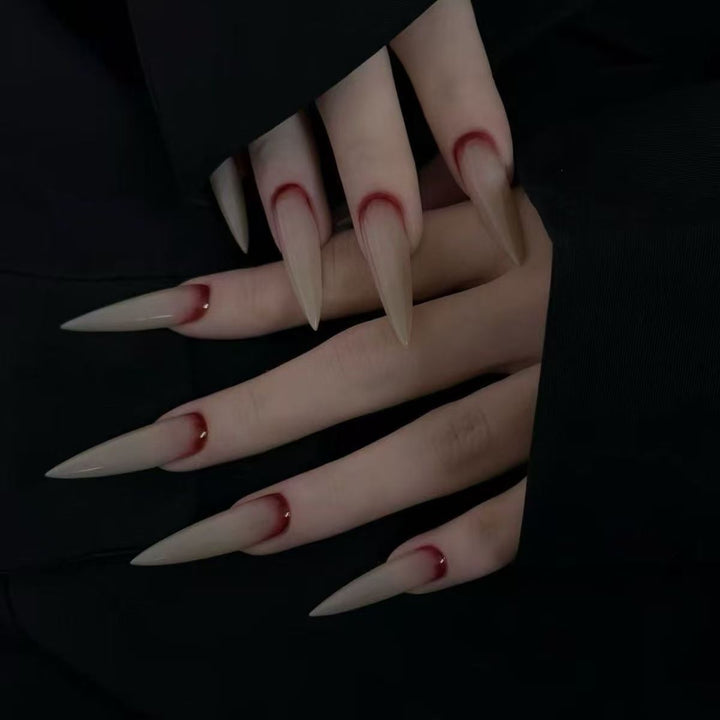 Künstlerische Lange Stiletto-Nagelverzierungen Karnz