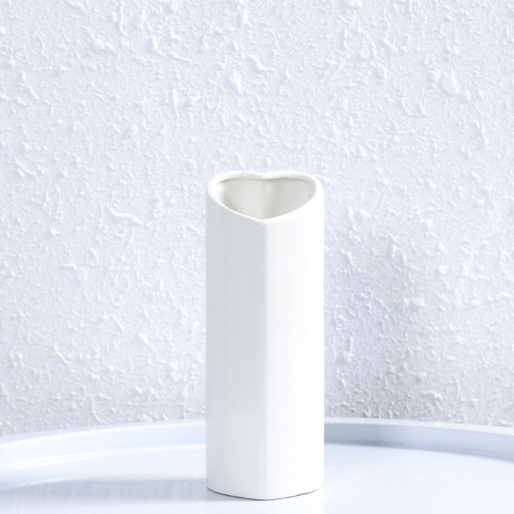 Herzförmige elegante Keramikvase Karnz