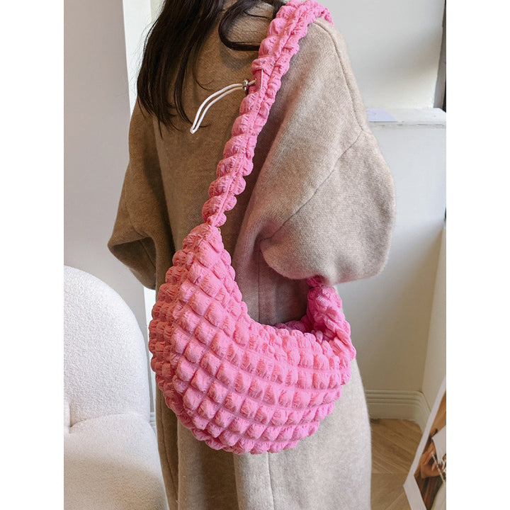 Texturiertes Stoff-Hobo-Bag Karnz