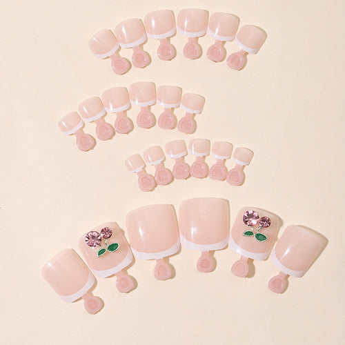 Kunstnagelset mit verspieltem Blumendesign Karnz
