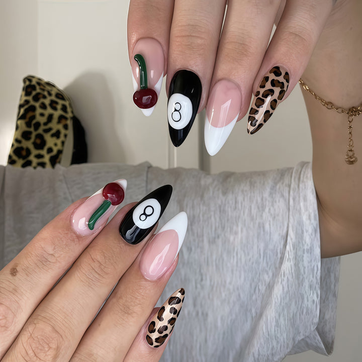 Themenbezogene Nagelkunstverlängerungen Karnz