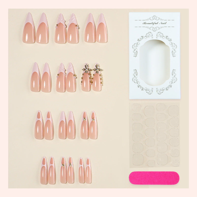 Elegante dekorative Press-On-Nagelkollektion Karnz