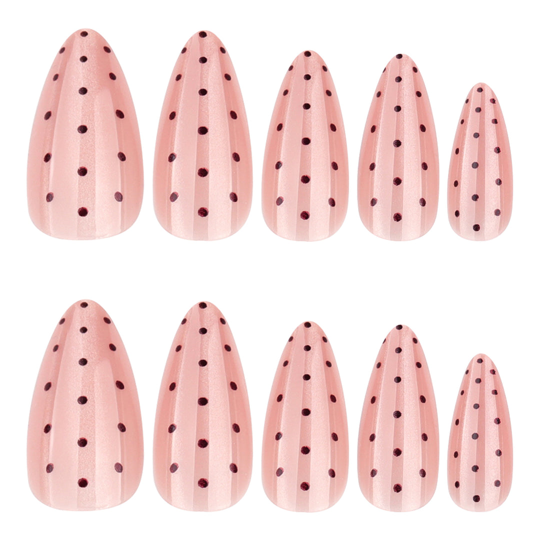 Kunstnagel mit Polka-Dots Karnz