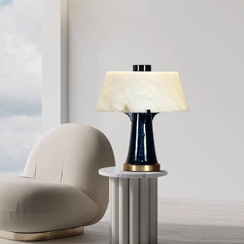 Moderne Alabaster-Basen Tischlampe