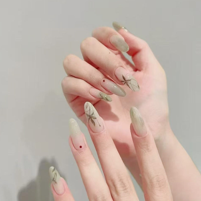Dekorative Nagelkunst Karnz