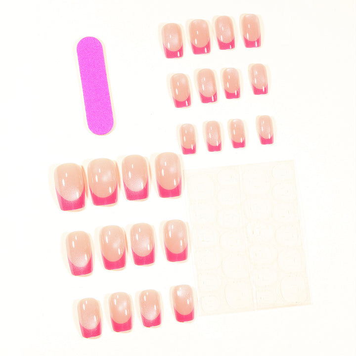 Stylische Acryl French Tip Nagelkunst Karnz