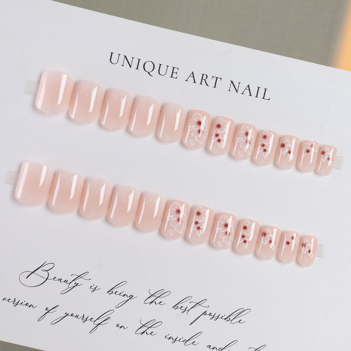 Elegante florale Acryl-Nagelkunst