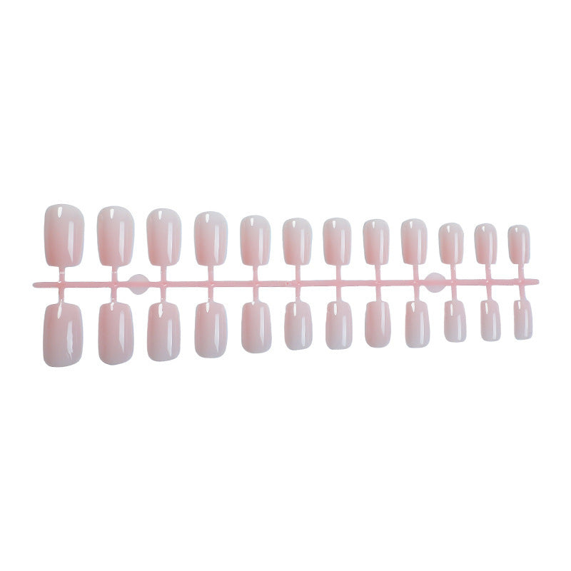 Kunstnagelset mit glänzendem Finish und ergonomischer Passform Karnz