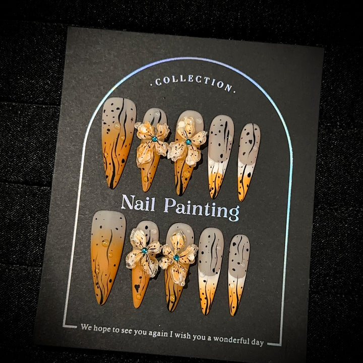 Künstlerische Blumen-Themen Nagelkunst Kollektion