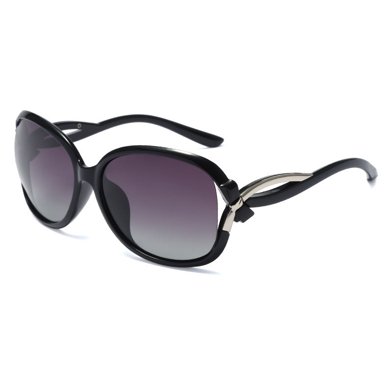 Damen oversized Sonnenbrille mit glamourösem Design Karnz
