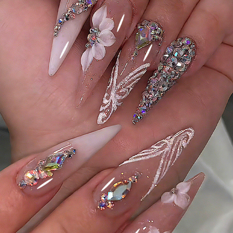 Dekorative Nagelkunst Press-On Kollektion Karnz