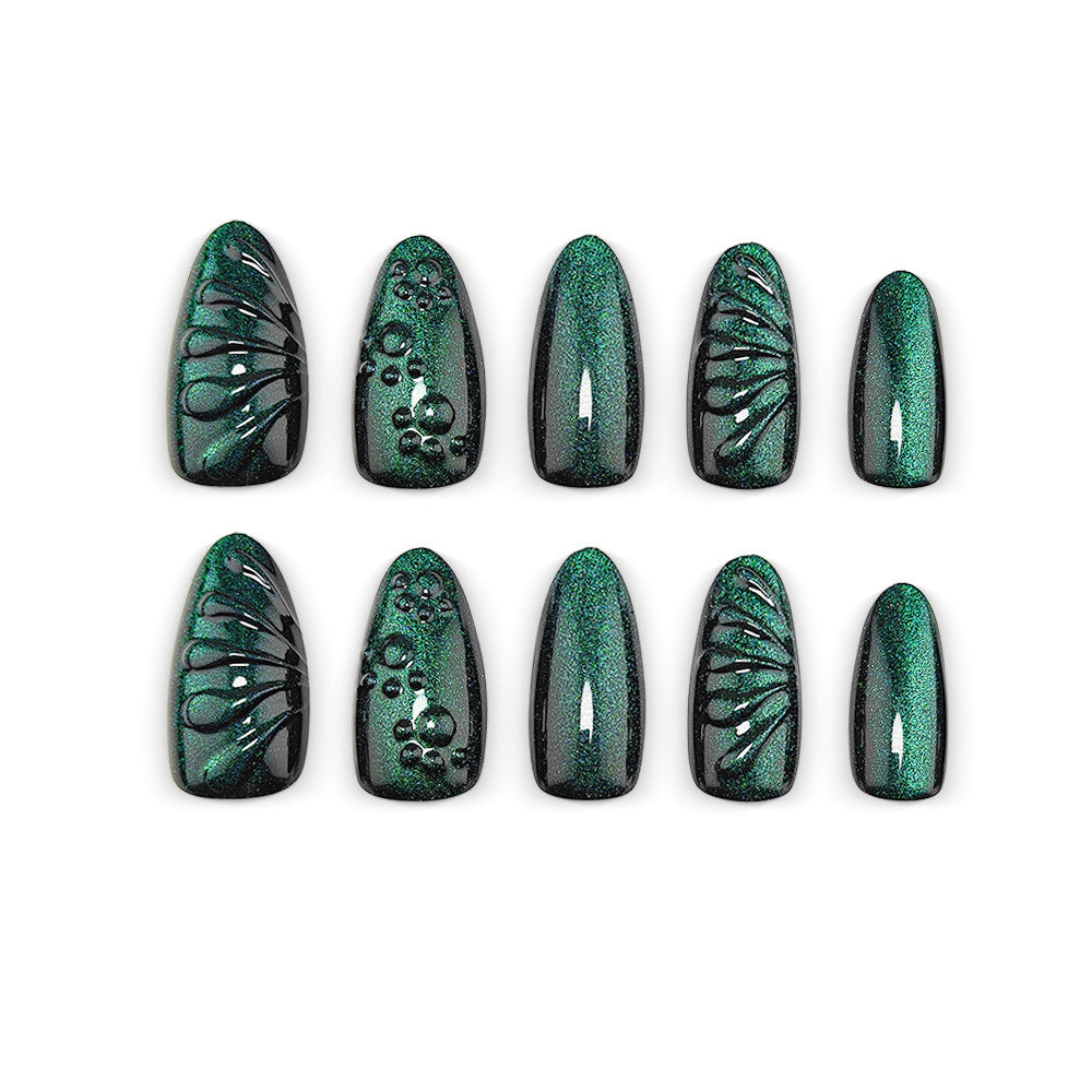 Kreative Nagelspitzen mit Wasserfall-Effekt Karnz