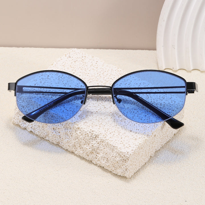Modische Brille mit Eleganter, Ovale Form Karnz