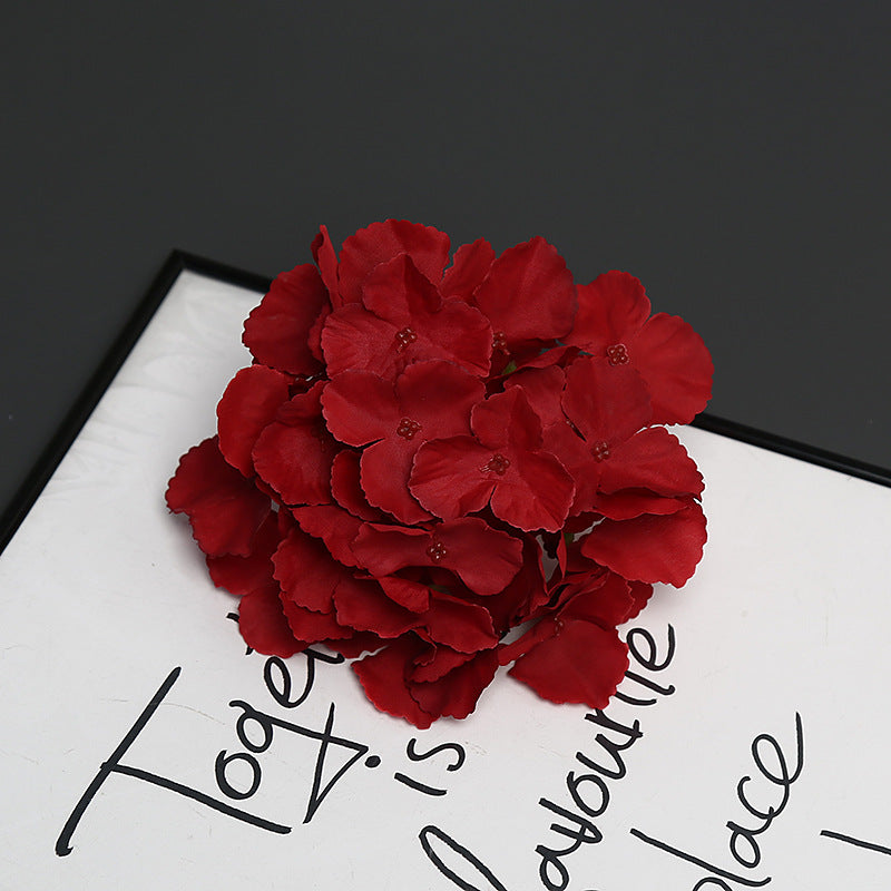 Elegante dekorative Blumenarrangement