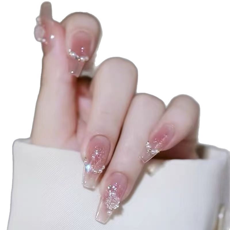 Kunstnägel mit Elegantem Farbverlauf und Glitzerakzenten Karnz