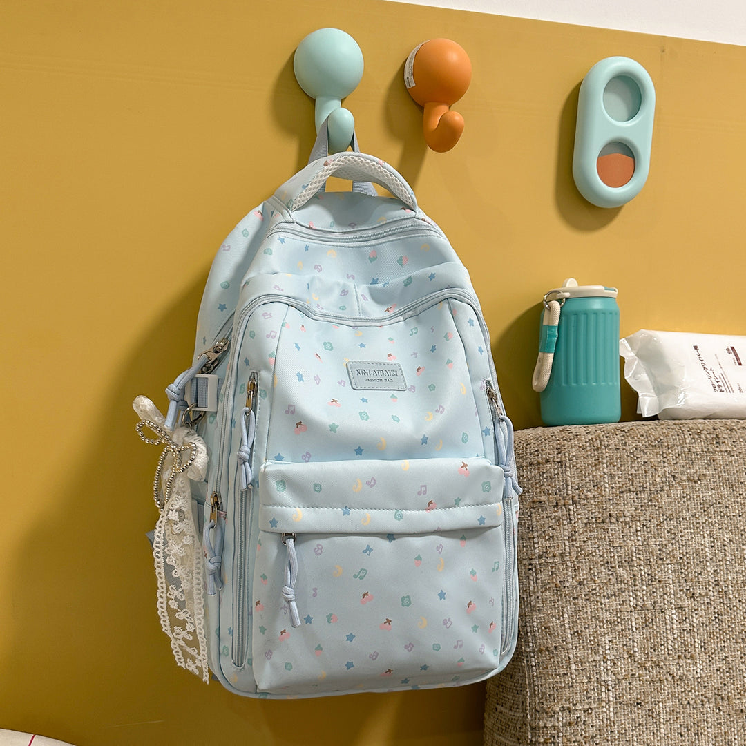 Stylischer Multi-Taschen-Rucksack mit dekorativen Akzenten Karnz
