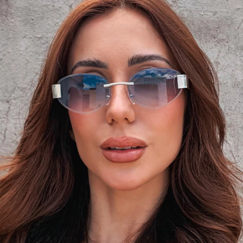 Damen glamouröse Sonnenbrille mit klarem, elegantem Rahmen und schützendem UV-Filter Karnz