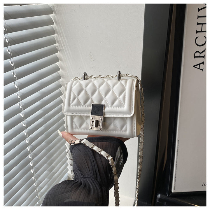 Elegante gesteppte Mini-Umhängetasche