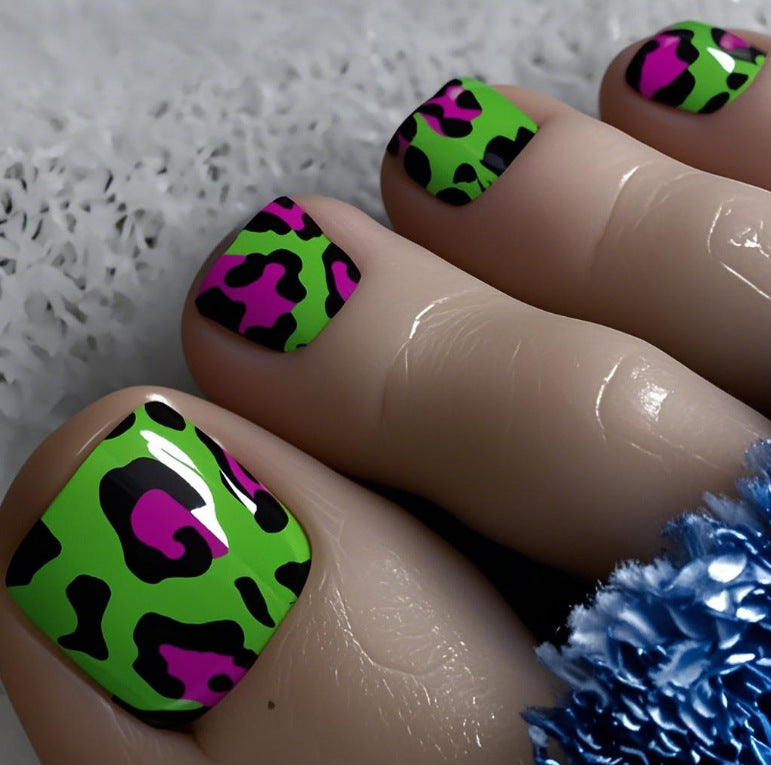 Kreative Tiermuster Nagelkunst Karnz