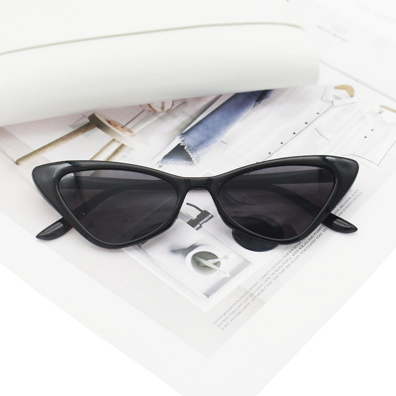 Damen Cat-Eye Sonnenbrille mit sorgfältig gestaltetem Rahmen Karnz