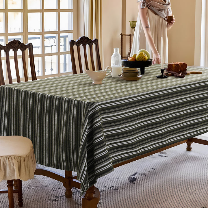 Tischdecke aus Baumwoll-Leinen mit filigranem Streifenwebmuster