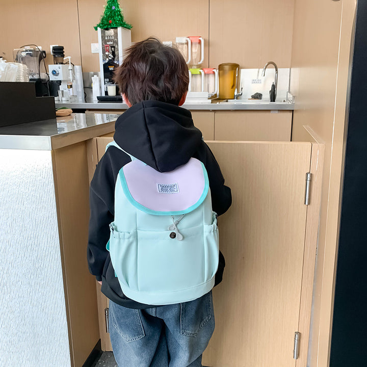 Stylischer Reise-Rucksack mit mehreren Taschen Karnz