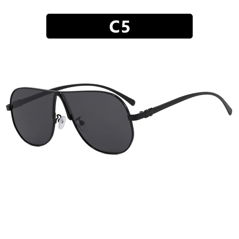 Damen oversized Sonnenbrille mit modernem Design Karnz
