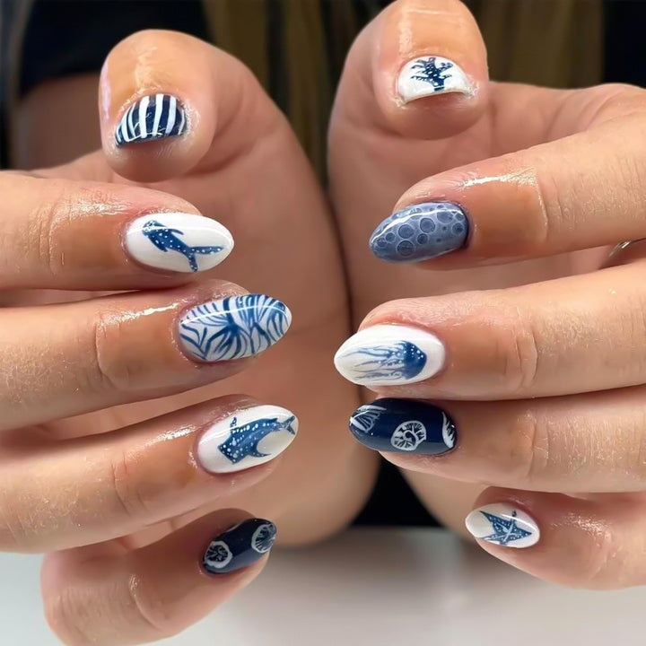 Künstlerische Nagelkunst