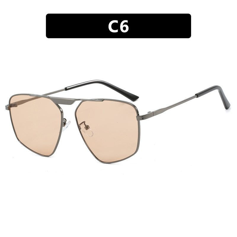 Damen Sonnenbrille im modernen, geometrischen Design mit robustem Metallrahmen Karnz