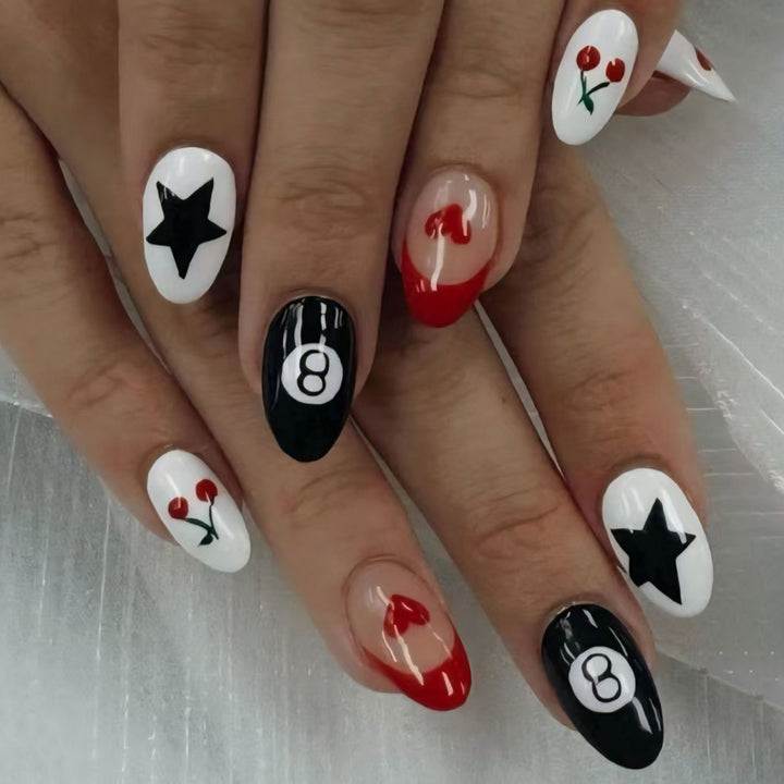 Künstlerisches Nageldesign