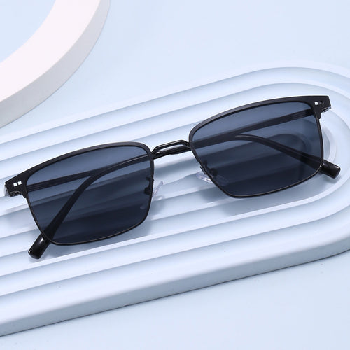 Damen elegante quadratische Brille mit feinem Metallrahmen Karnz