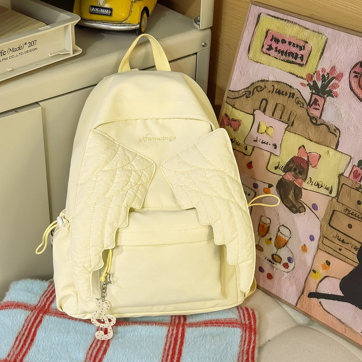 Niedlicher, flügelverzierter legerer Rucksack Karnz
