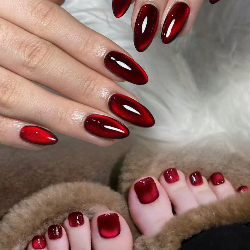 Kunstnagelset mit glänzendem Effekt Karnz