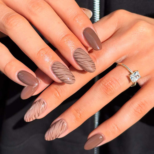 Künstlerische Press-On Nagelspitzen