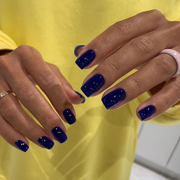 Glänzende lange quadratische Nagelverlängerungen Karnz